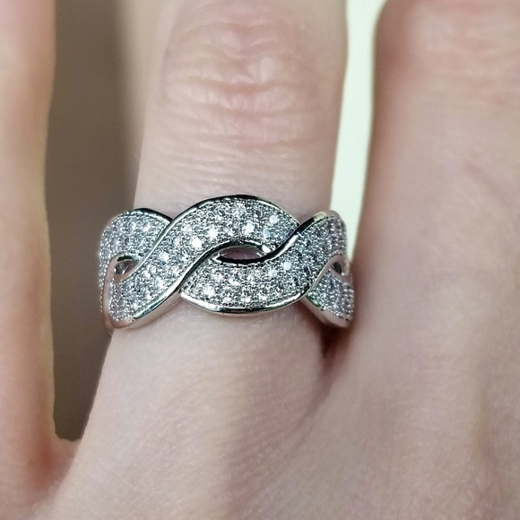 🆕️Sterling Silver-White Sapphire Infinity Ring - Picture 2 of 12